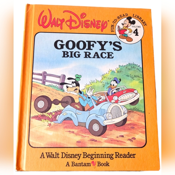 4 Vintage Walt Disney Bantam books - Picture 5 of 11